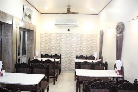 Prem Pavitra Bhojnalya